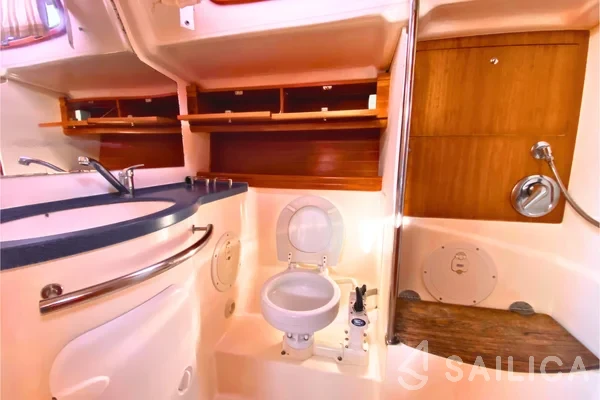 Bavaria 50 Cruiser - Yacht Charter Sailica