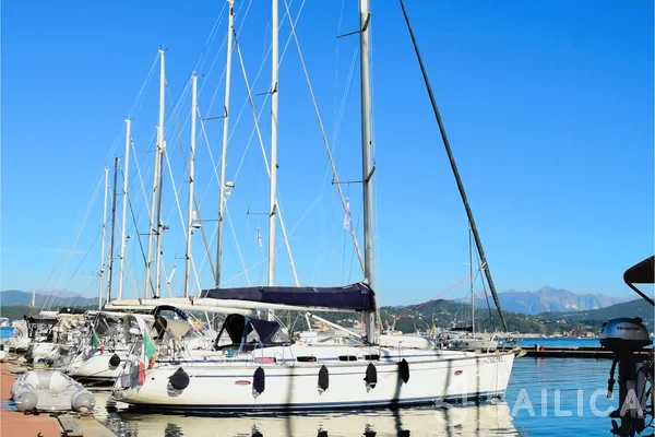 Bavaria 50 Cruiser - Yacht Charter Sailica