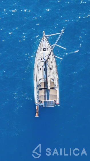 Oceanis 40.1 - Yacht Charter Sailica