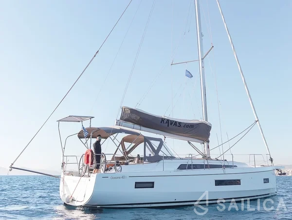 Oceanis 40.1 - Yacht Charter Sailica