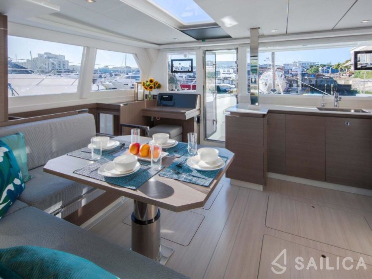 Leopard 42 - Yacht Charter Sailica