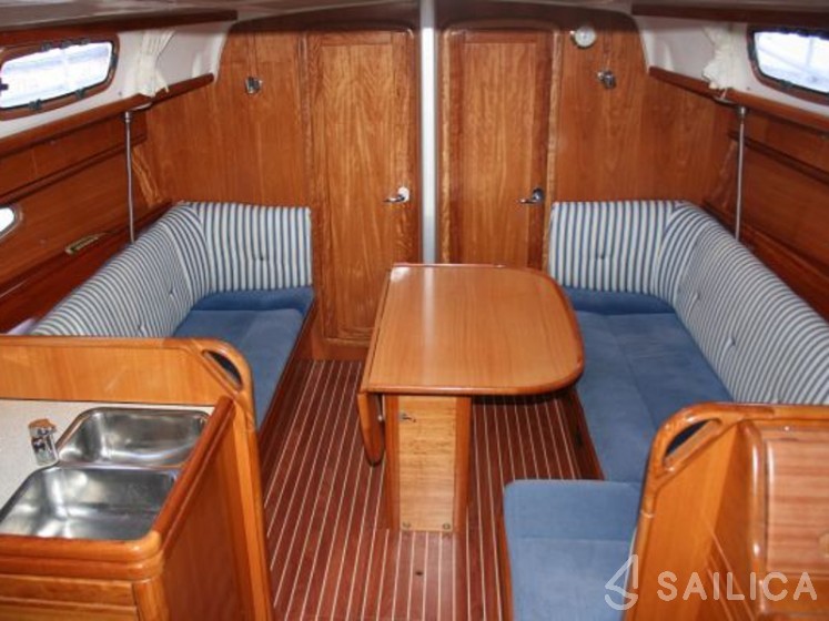 Bavaria 37 Cruiser - Yacht Charter Sailica