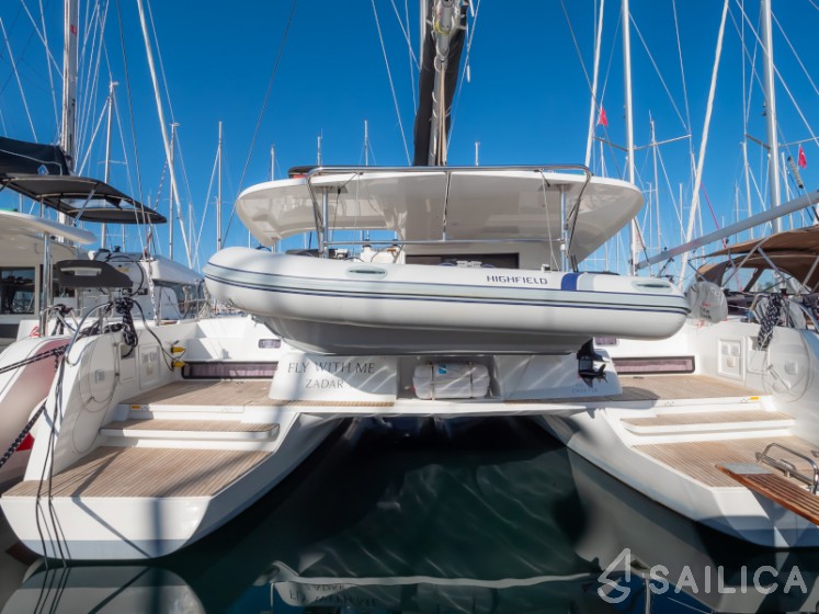 Lagoon 42 - Photo #5 Lagoon 42 - Yacht Charter Sailica