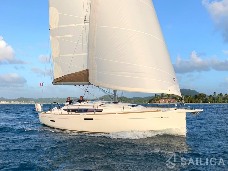 Sun Odyssey 389 - Yacht Charter Sailica