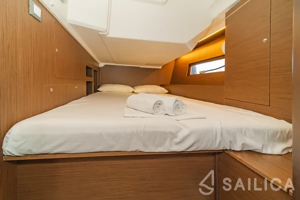Oceanis 46.1 - Yacht Charter Sailica