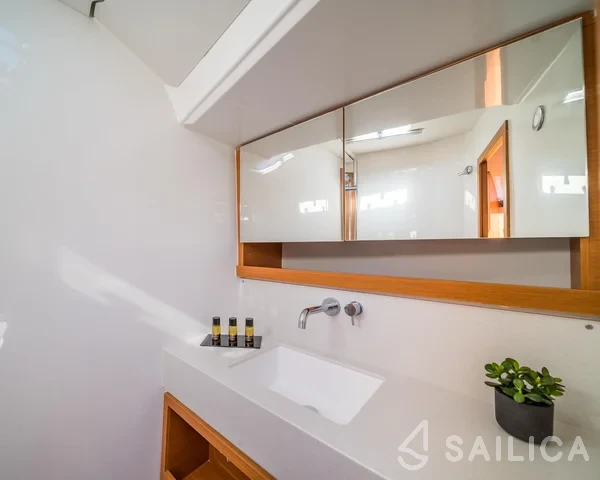 Dufour 530 - Yacht Charter Sailica