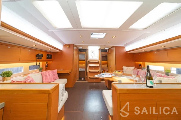 Dufour 530 - Yacht Charter Sailica