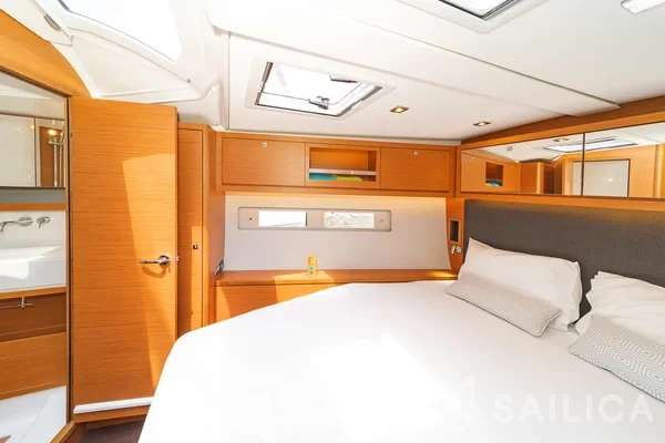 Dufour 530 - Yacht Charter Sailica