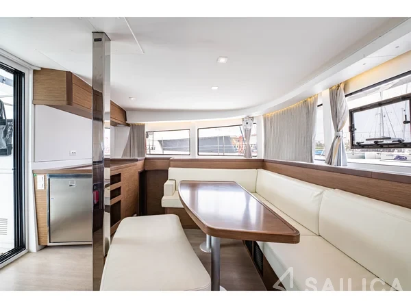 Lagoon 42 - Yacht Charter Sailica