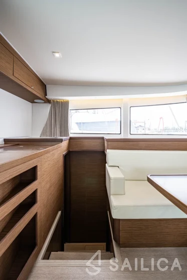 Lagoon 42 - Yacht Charter Sailica