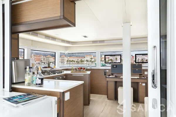 Lagoon 52F - Yacht Charter Sailica