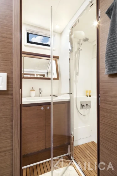 Lagoon 52F - Yacht Charter Sailica