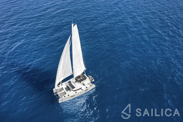 Lagoon 52F - Yacht Charter Sailica