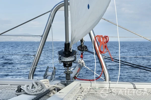 Lagoon 52F - Yacht Charter Sailica