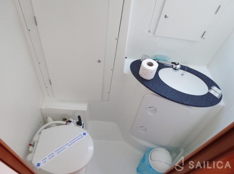 Cyclades 43.4 - Yacht Charter Sailica