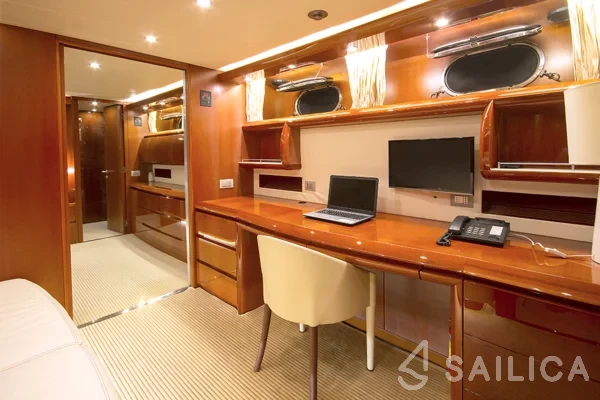 Maiora 24 - Yacht Charter Sailica