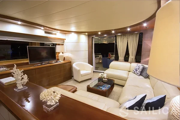 Maiora 24 - Yacht Charter Sailica
