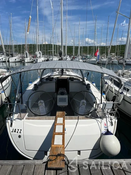Bavaria 41 Cruiser - Yacht Charter Sailica