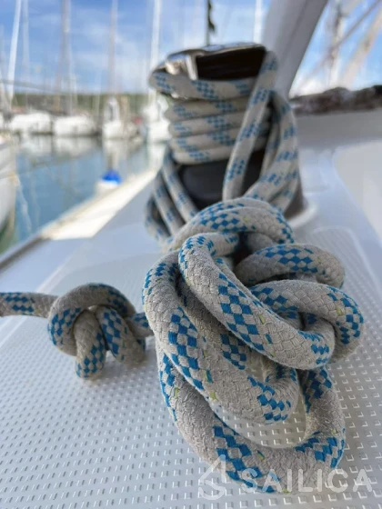 Bavaria 41 Cruiser - Yacht Charter Sailica