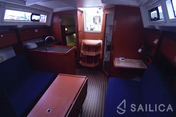 Bavaria 33 Cruiser - Yacht Charter Sailica