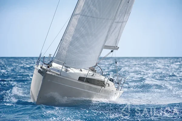 Bavaria 33 Cruiser - Yacht Charter Sailica