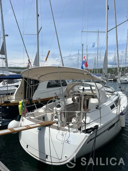 Bavaria 33 Cruiser - Yacht Charter Sailica