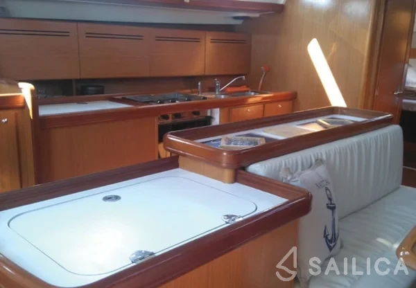 Cyclades 50.4 - Yacht Charter Sailica