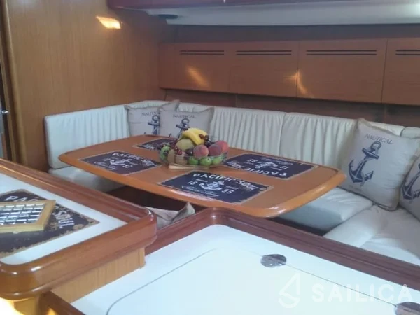 Cyclades 50.4 - Yacht Charter Sailica