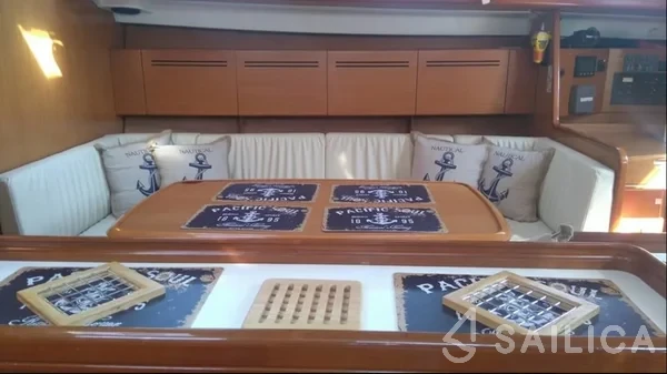Cyclades 50.4 - Yacht Charter Sailica