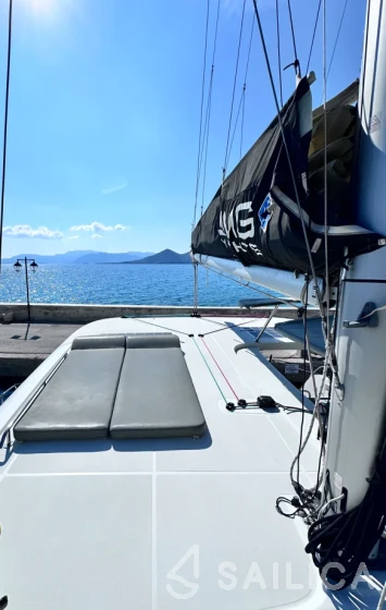 Lagoon 42 - Yacht Charter Sailica