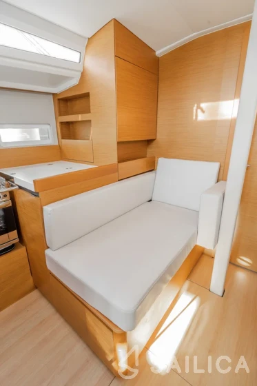 Sun Odyssey 410 - Yacht Charter Sailica