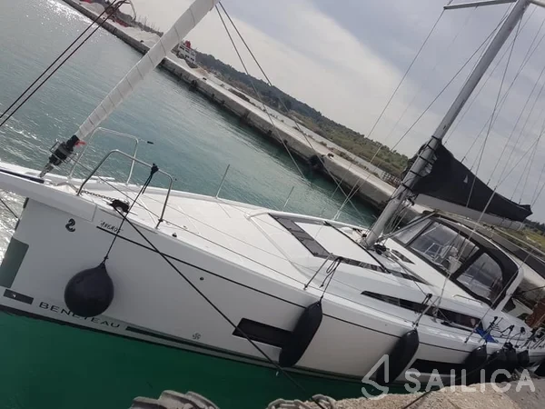 Oceanis 46.1 - Yacht Charter Sailica