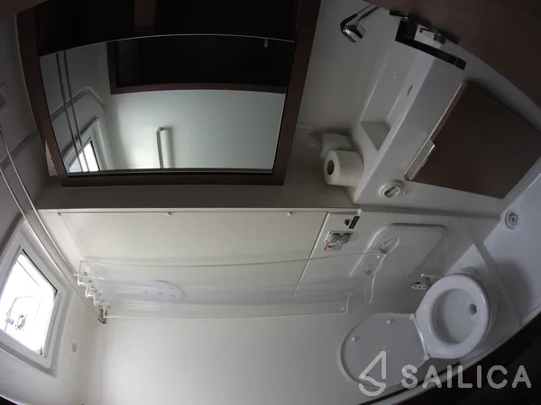 Lagoon 40 - Yacht Charter Sailica