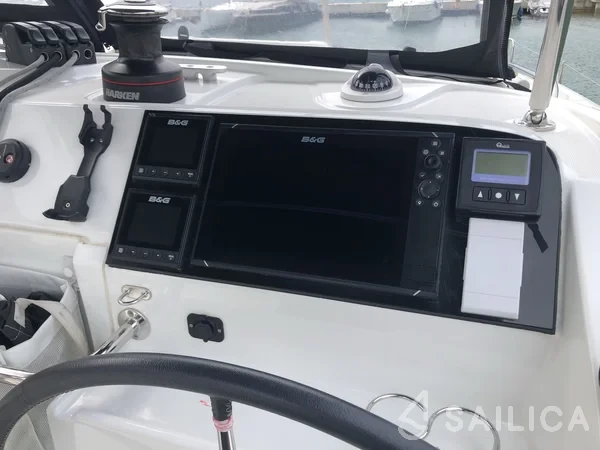 Lagoon 40 - Yacht Charter Sailica