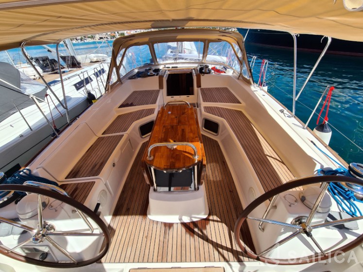 Jeanneau 53 - Yacht Charter Sailica