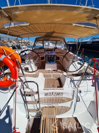 Jeanneau 53 - Yacht Charter Sailica