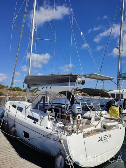 Hanse 418 - Yacht Charter Sailica