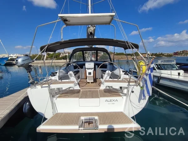 Hanse 418 - Yacht Charter Sailica