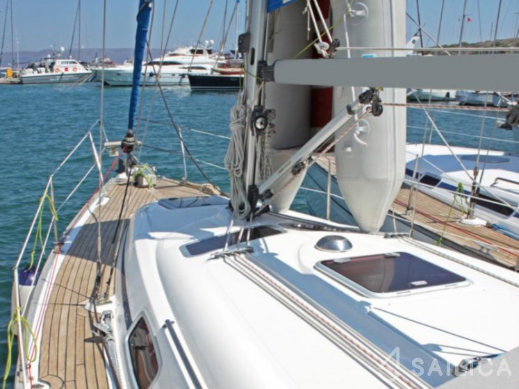 Bavaria 33 Cruiser - Yacht Charter Sailica