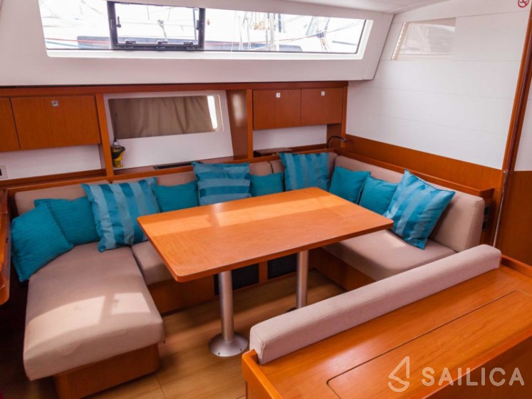 Beneteau 50 - Yacht Charter Sailica