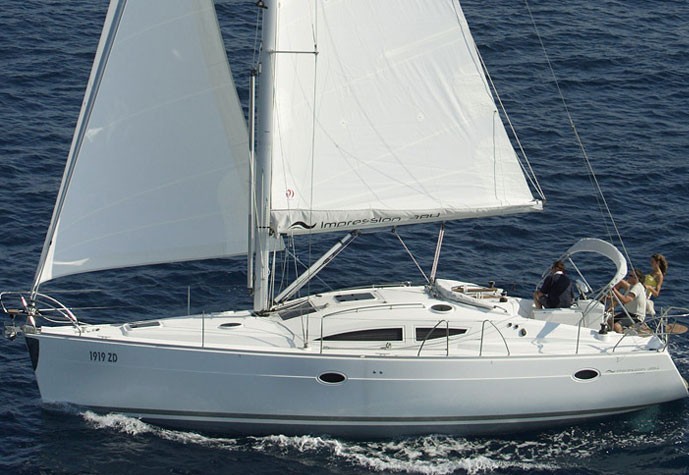 Elan 384 Impression - Yacht Charter Sailica