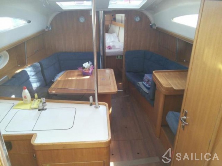 Elan 384 Impression - Yacht Charter Sailica