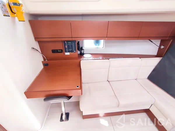 Hanse 458 - Yacht Charter Sailica