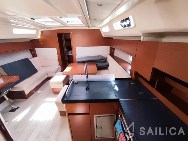 Hanse 458 - Yacht Charter Sailica