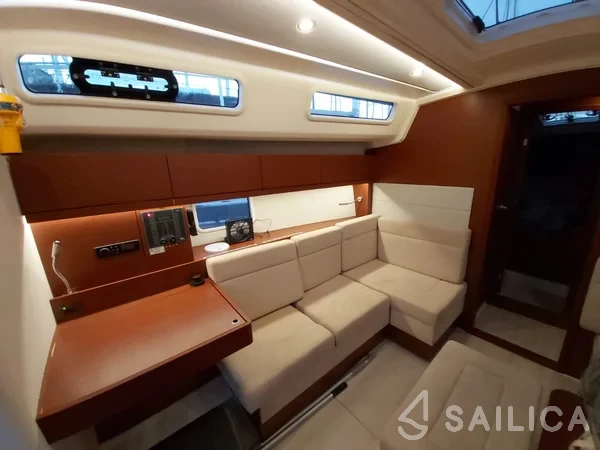 Hanse 458 - Yacht Charter Sailica