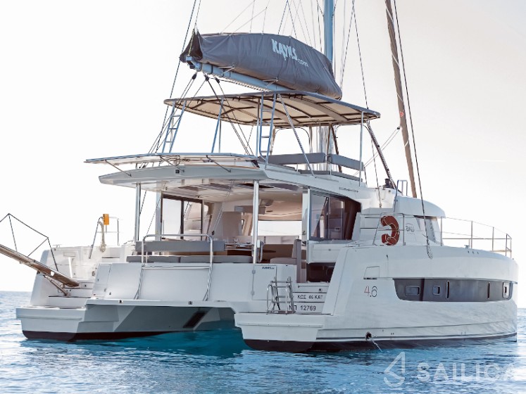 Bali 4.6 - Yacht Charter Sailica