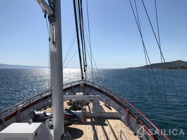 Corsario - Yacht Charter Sailica