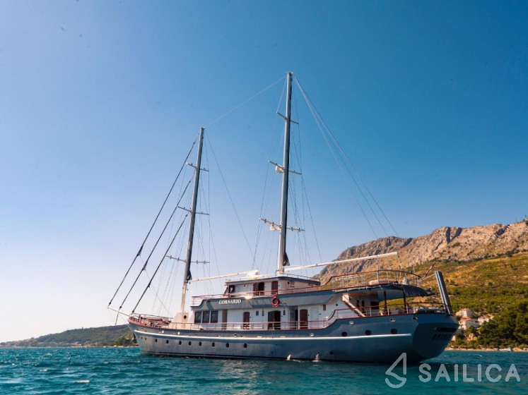 Corsario - Yacht Charter Sailica