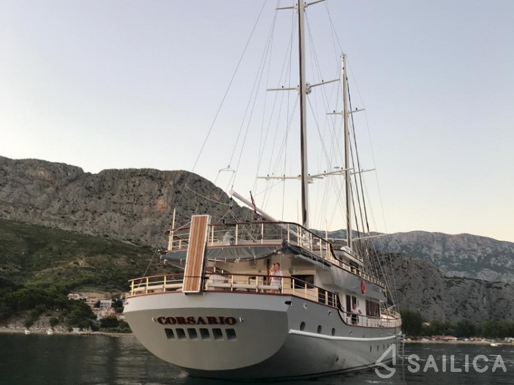 Corsario - Yacht Charter Sailica
