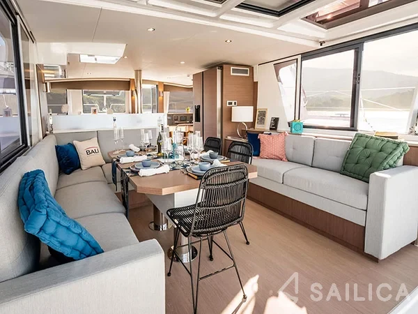 Bali 4.6 - Yacht Charter Sailica